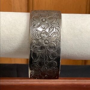 Salisbury pewter "February" cuff